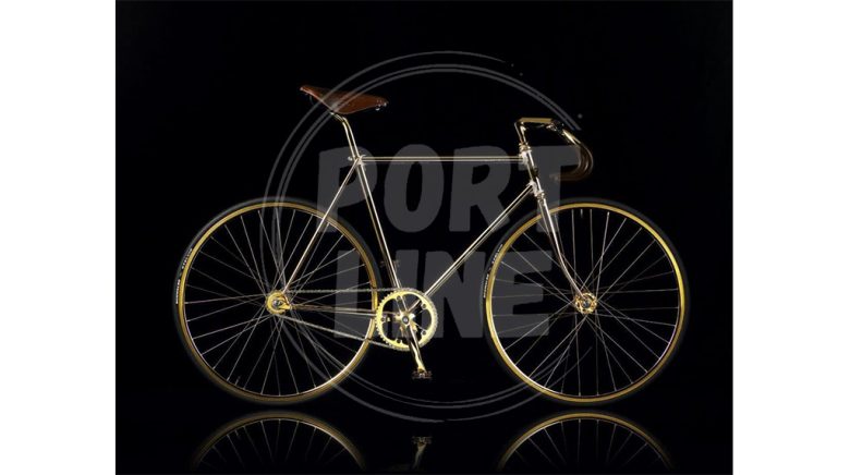 دوچرخه طلایی با پس زمینه مشکی